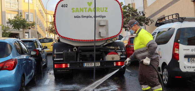 260817 Zafarrancho de limpieza en Santa Cruz