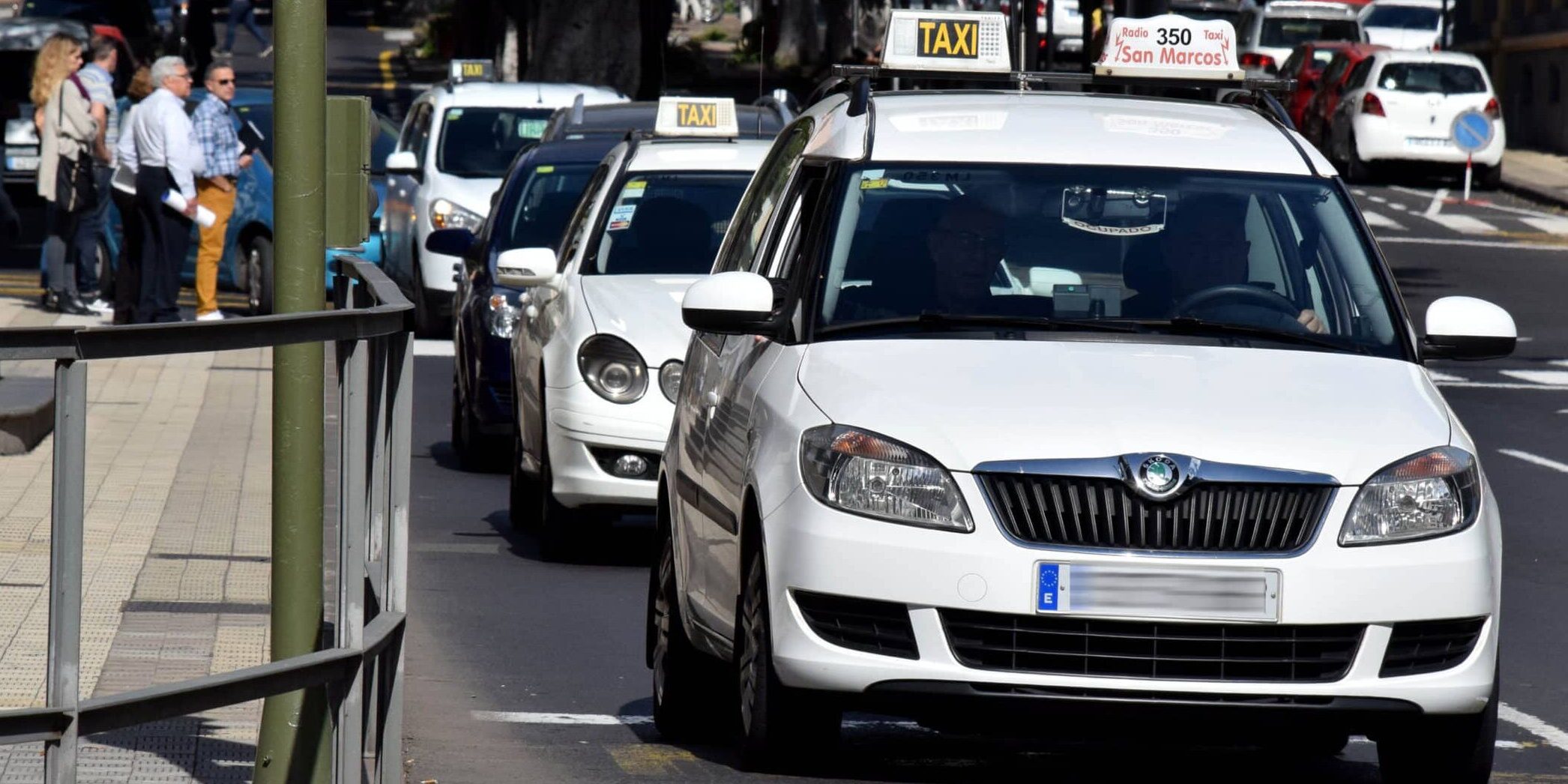 260825 Taxis