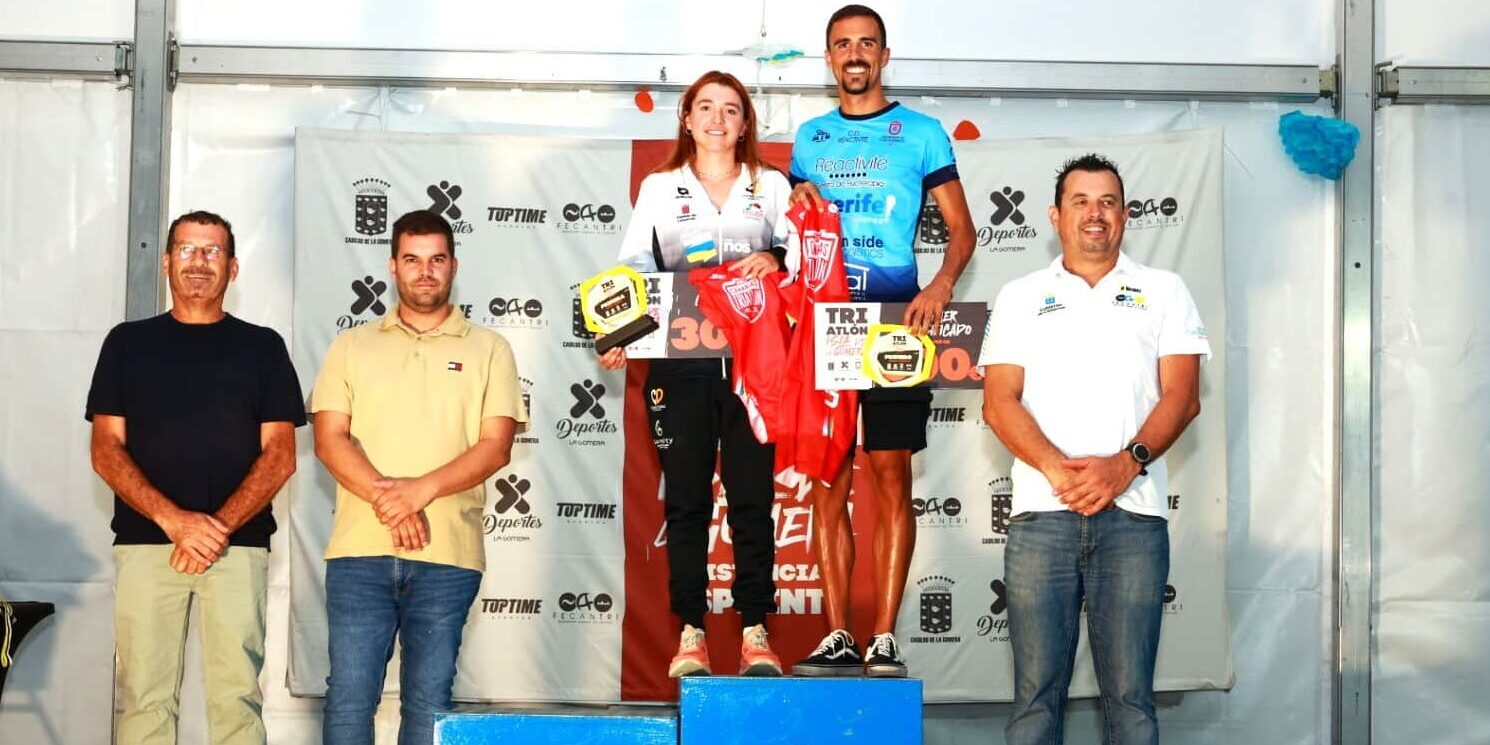 310826 Podio de Mia Leadbeater y César Vera