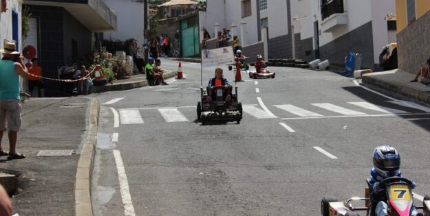 Bajada de carros de Las Rosas