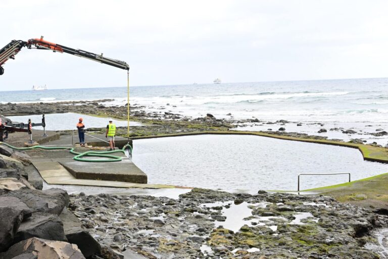 Dragados de piscinas de La Laja