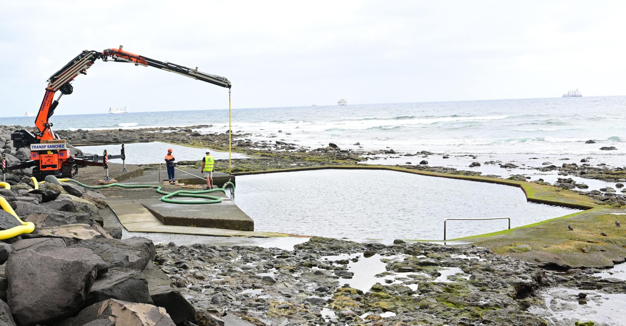 Dragados de piscinas de La Laja