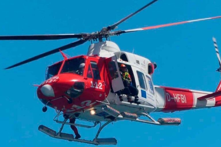 HELICÓPTERO DEL GES-RESCATE EN CUEVA BERMEJO 30-10-25