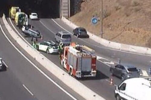 HERIDAS TRES PERSONAS DE DIVERSA CONSIDERACIÓN EN EL VUELCO DE UN VEHÍCULO EN SANTA CRUZ DE TENERIFE 22-8-26