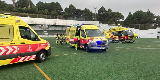MOTORISTA EVACUADO EN ESTADO CRÍTICO EN EL HELICÓPTERO MEDICALIZADO DEL SUC TRAS SUFRIR UNA COLISIÓN CON UN VEHÍCULO EN TENERIFE 24-8-26