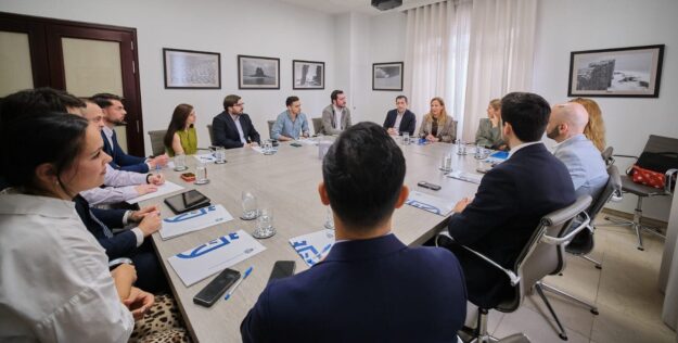 Reunioìn-AJE-Tenerife