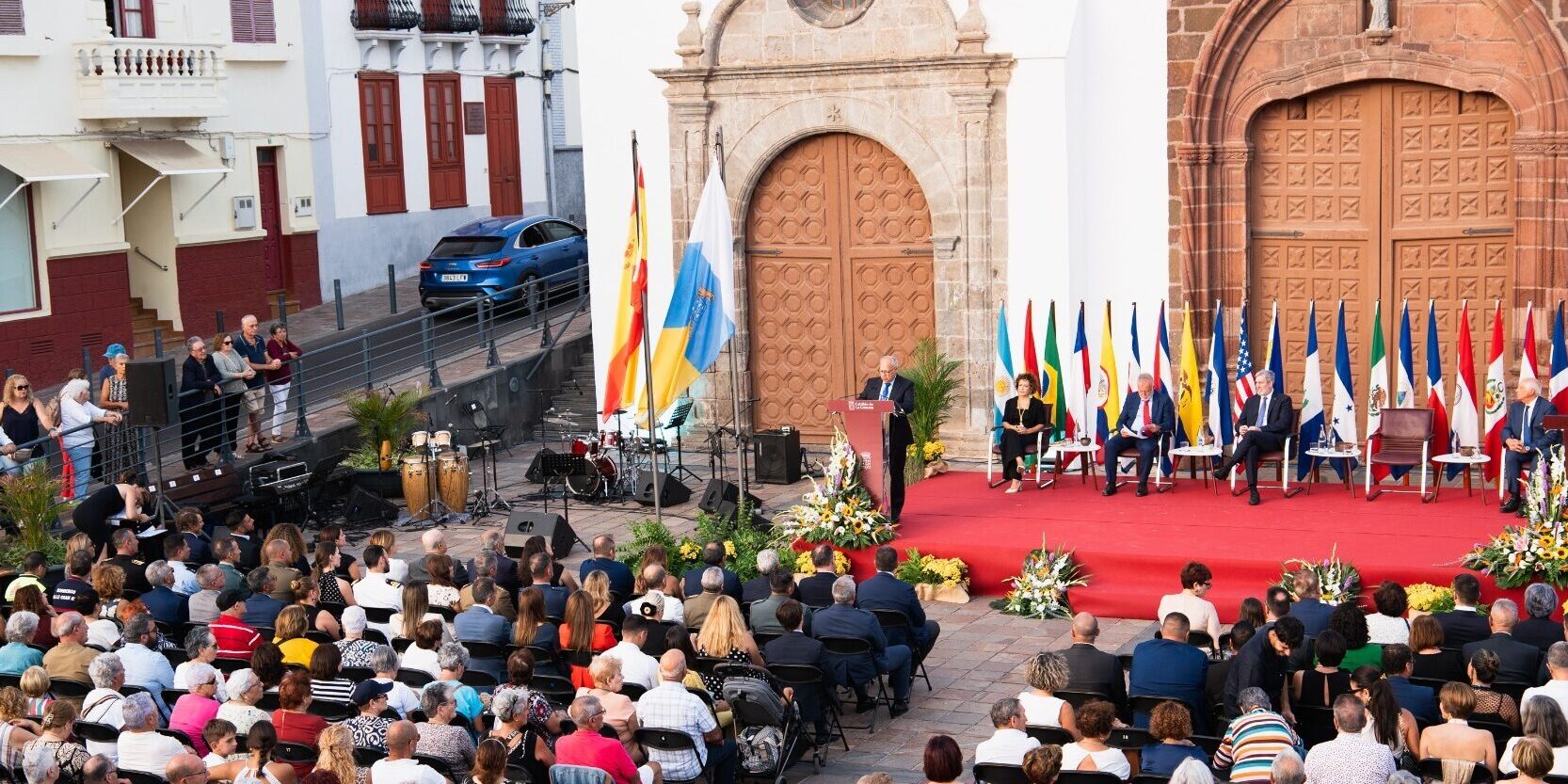 Acto Institucional del pasado año celebrado en la Plaza de La Asunción (1)
