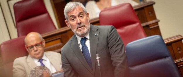 CLAVIJO VE NECESARIA LA NEGOCIACIÓN CON EL ESTADO PARA DESATASCAR ALGUNOS ASUNTOS IMPORTANTES PARA CANARIAS 10-9-26
