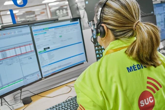 EL SUC ASISTE Y TRASLADA EN ESTADO CRÍTICO A UN MOTORISTA HERIDO EN LA CALZADA EN LAS PALMAS DE GRAN CANARIA 15-9-26