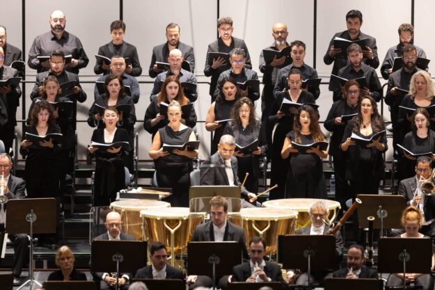 FOTO. Coro Titular Ópera de Tenerife_Intermezzo con la Sinfónica