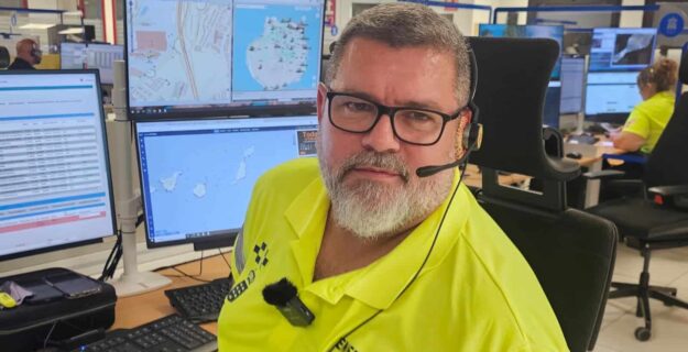 UN PADRE RESUELVE-CON LA AYUDA TELEFÓNICA DEL SUC-LA VUELTA DE CORDÓN MIENTRAS ASISTÍ A SU MUJER DE PARTO 22-9-26