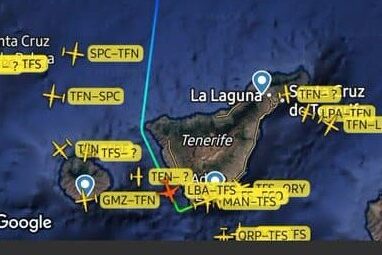 UN VUELO LEEDS-TENERIFE SUR OBLIGA A ACELERAR EL ATERRIZAJE EN LA ISLA POR UN PASAJERO CON PROBLEMAS CARDÍACOS 3-9-26