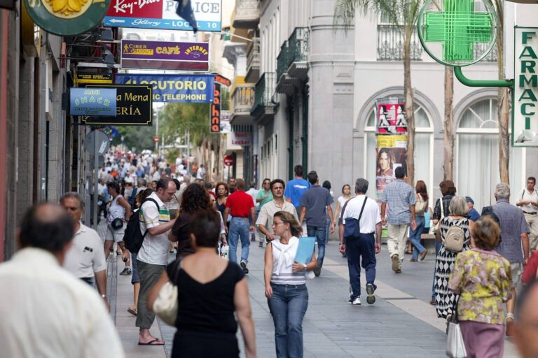 261004 Calle Castillo