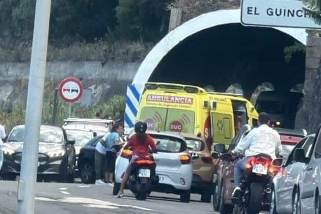 ACCIDENTE EN LA TF-42-GARACHICO 11-10-26
