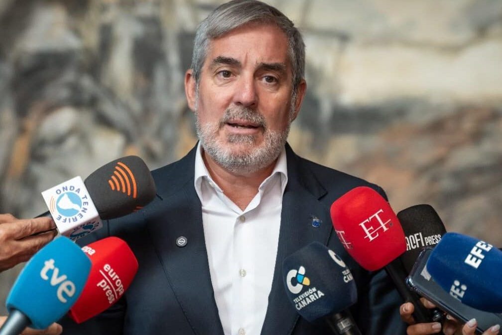 CLAVIJO RECLAMA A SÁNCHEZ UN PLAN URGENTE DE CONTINGENCIA ANTE LA REACTIVACIÓN DE LA RUTA ATLÁNTICA 25-10-26