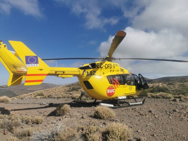 DOS HERIDOS, UNO GRAVE, EN UN ACCIDENTE DE TRÁFICO CON DOS MOTOS Y UN COCHE IMPLICADOS EN LA OROTAVA1 24-10-26