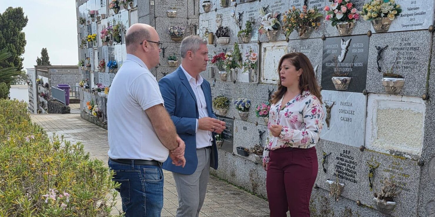 Foto recurso limpieza cementerios