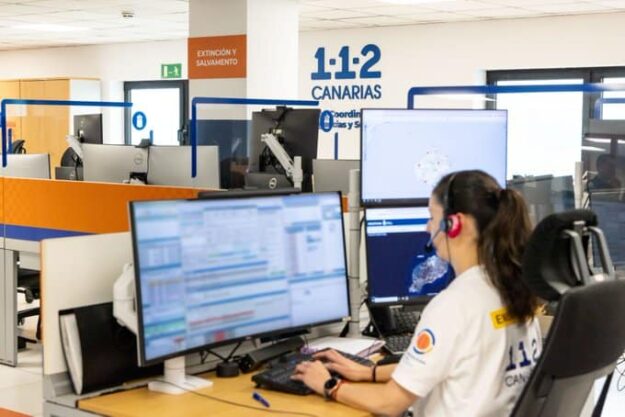 HOMBRE HERIDO EN EL VUELCO DE UN VEHÍCULO EN TINAJO-LANZAROTE 21-10-26