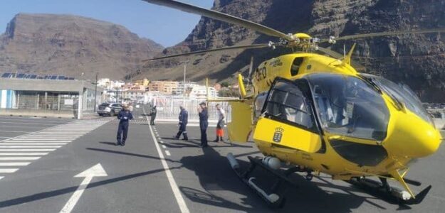 HOMBRE HERIDO GRAVE ES TRASLADADO EN HELICÓPTERO MEDICALIZADO DEL SUC TRAS PRECIPITARSE CON SU VEHÍCULO POR UN BARRANCO EN VALLE GRAN REY-LA GOMERA 24-10-26