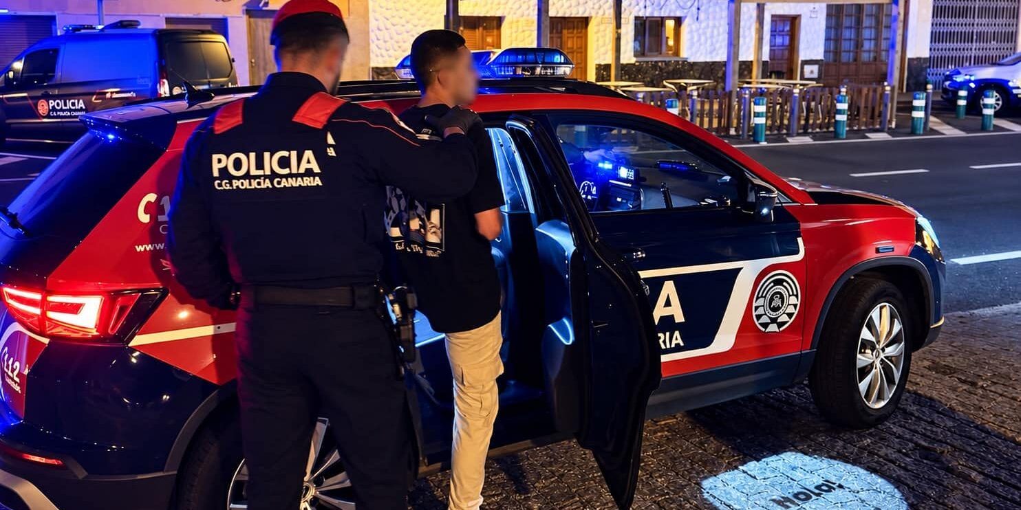 LA POLICÍA AUTONÓMICA DETIENE A UN HOMBRE EN FUERTEVENTURA POR PORTAR MÁS DE 25 GRAMOS COCAÍNA ROSA 14-10-26