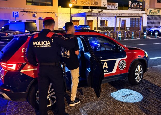 LA POLICÍA AUTONÓMICA DETIENE A UN HOMBRE EN FUERTEVENTURA POR PORTAR MÁS DE 25 GRAMOS COCAÍNA ROSA 14-10-26