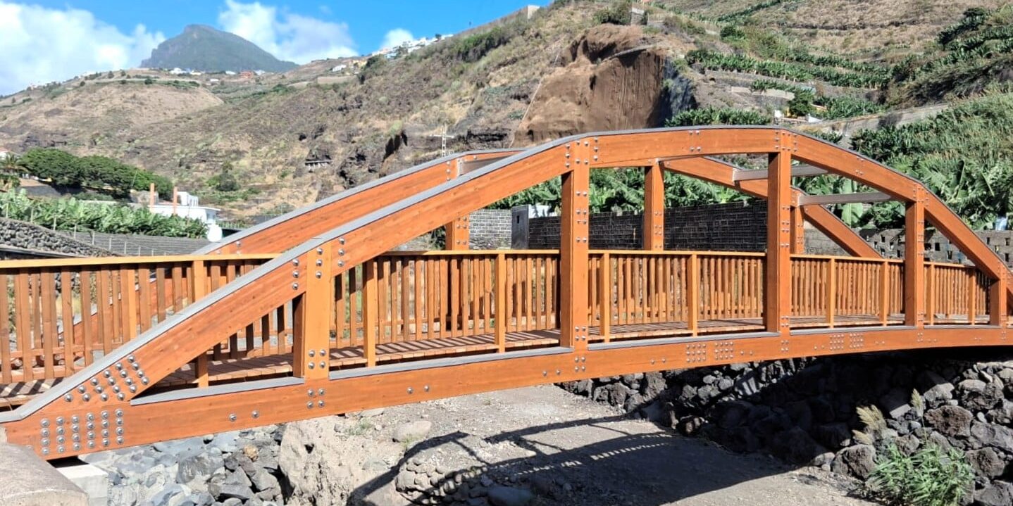 Pasarela sobre el barranco de Las Angustias