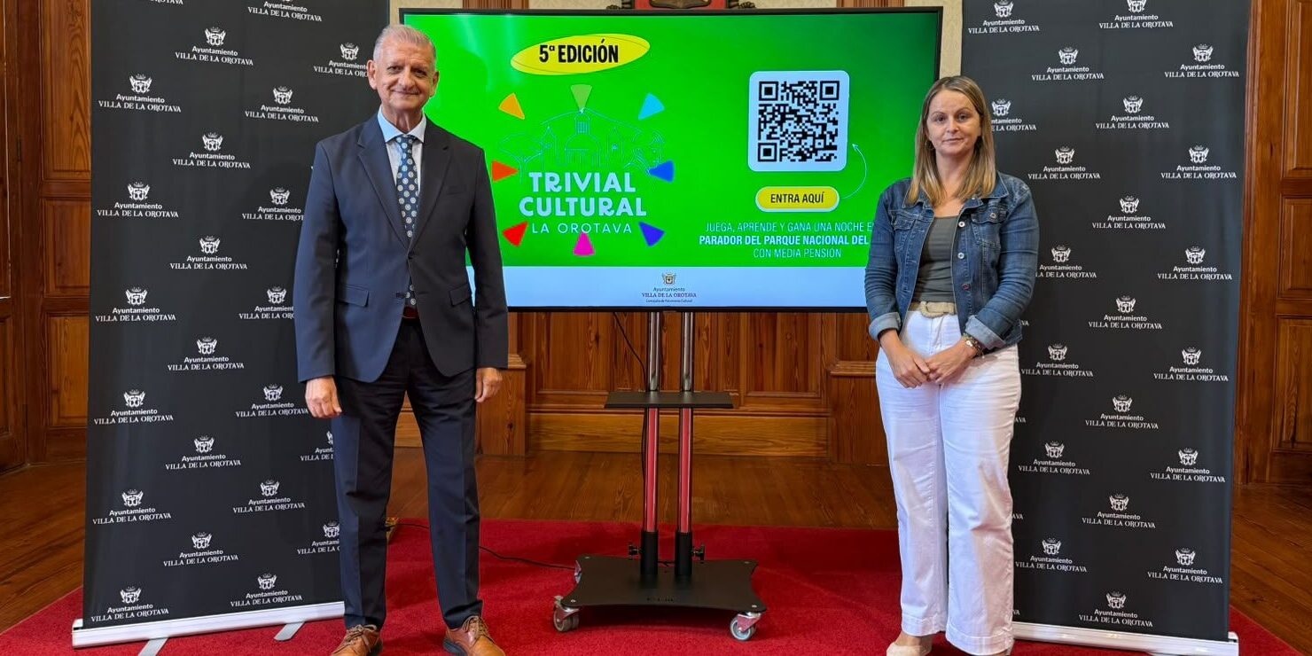 presentación del alcalde y concejal de Patrimonio Cultural del trivial